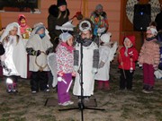 Rozsvícení stromečku u MŠ